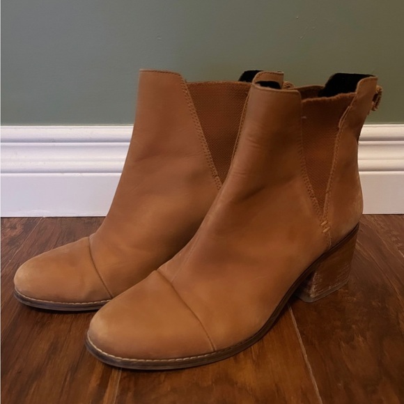Toms Everly Tan Nubuck Heeled Boot Size 8 - Picture 1 of 3